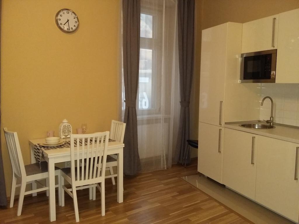 Apartment Vltavska B Прага Екстер'єр фото