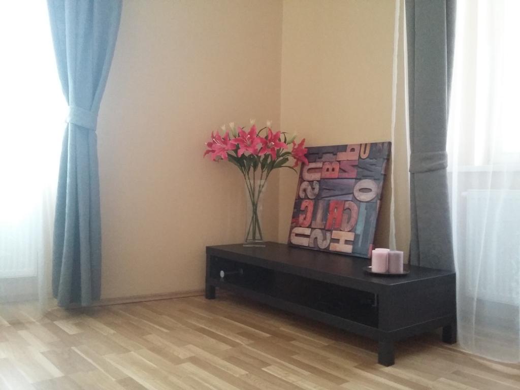 Apartment Vltavska B Прага Екстер'єр фото